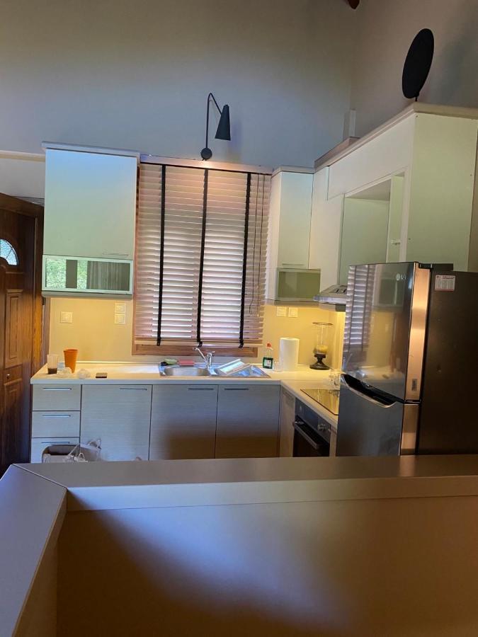 Luxurious Maisonette In The Countryside With A Pool カラブリタ エクステリア 写真