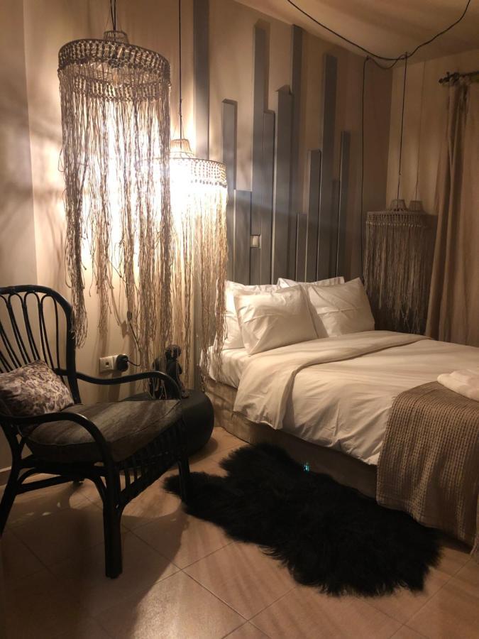 Luxurious Maisonette In The Countryside With A Pool カラブリタ エクステリア 写真